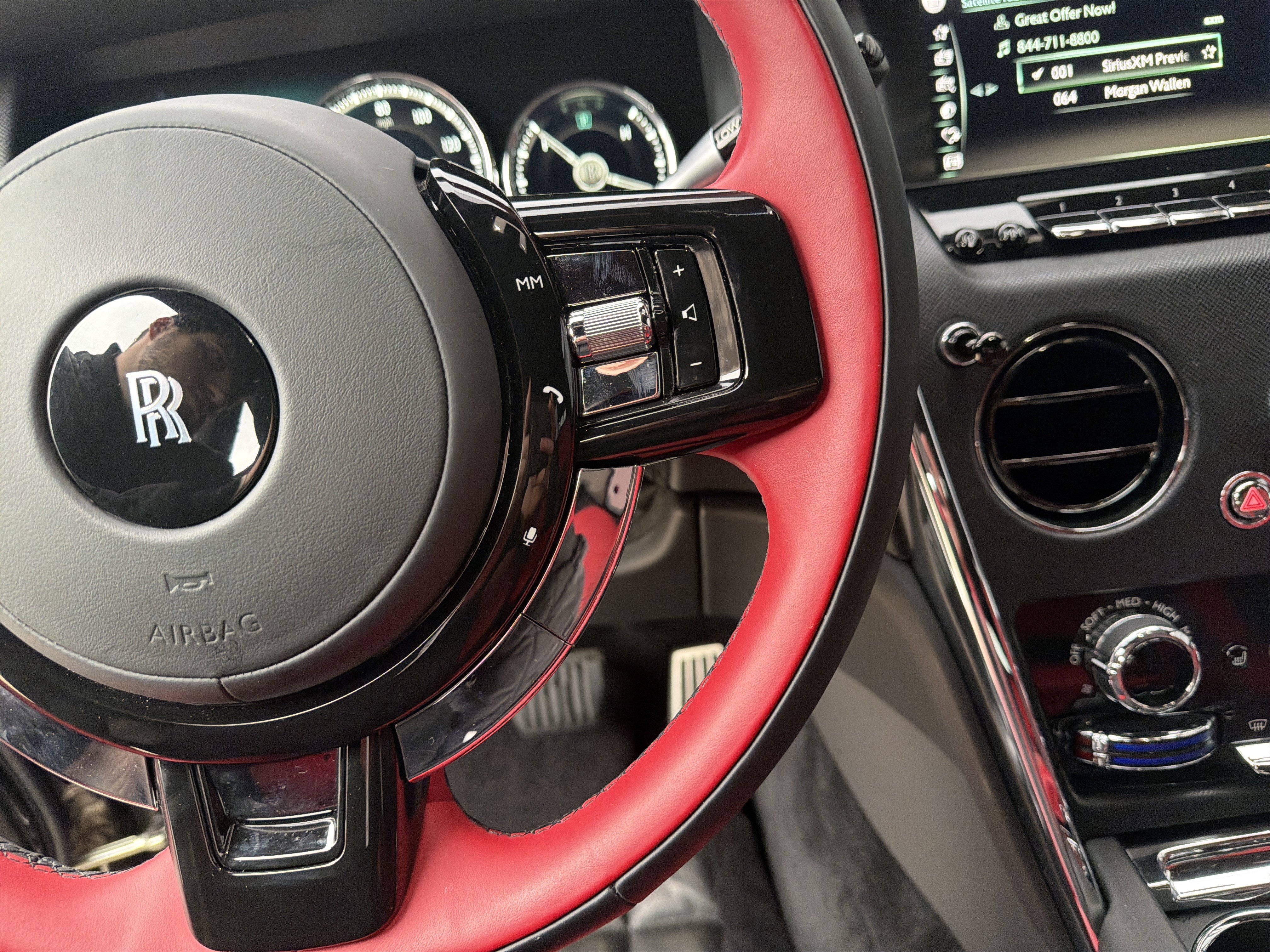 Certified 2023 Rolls-Royce Cullinan w/ Cullinan Package AWD/4WD image 47