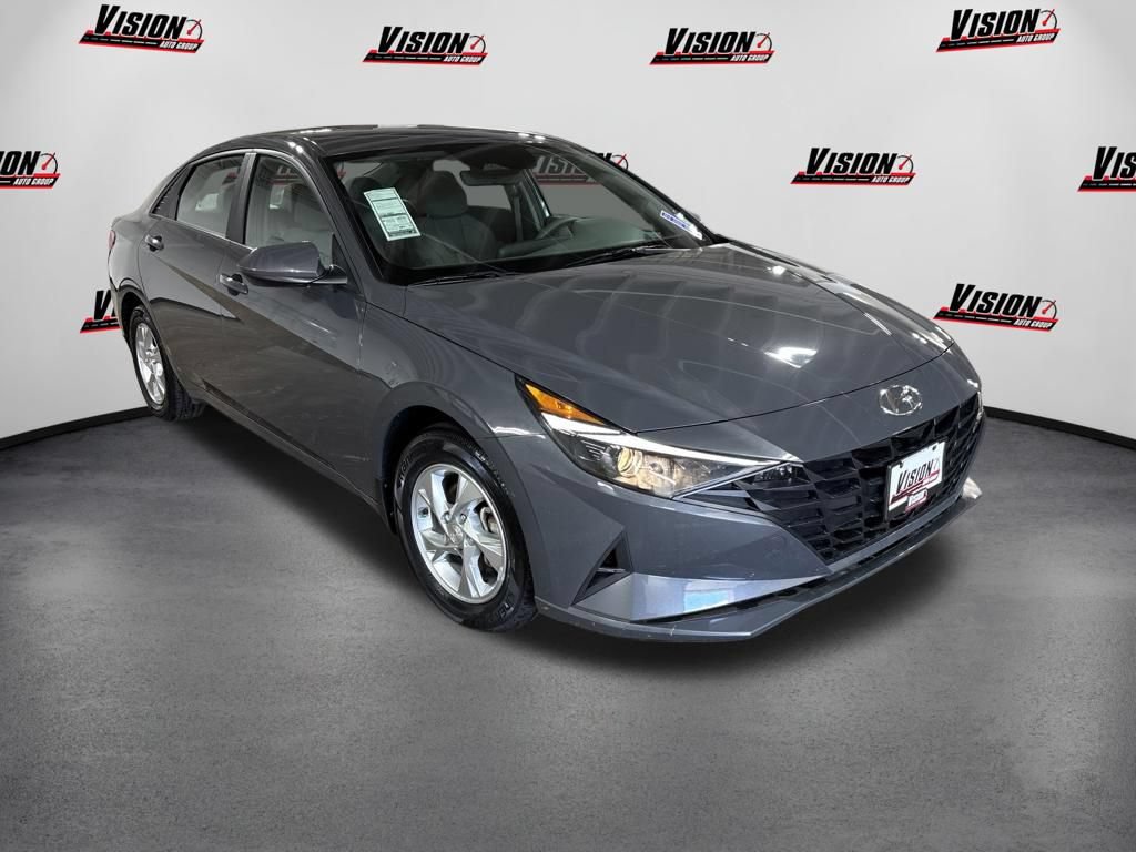 Used 2023 Hyundai Elantra SE FWD image 7