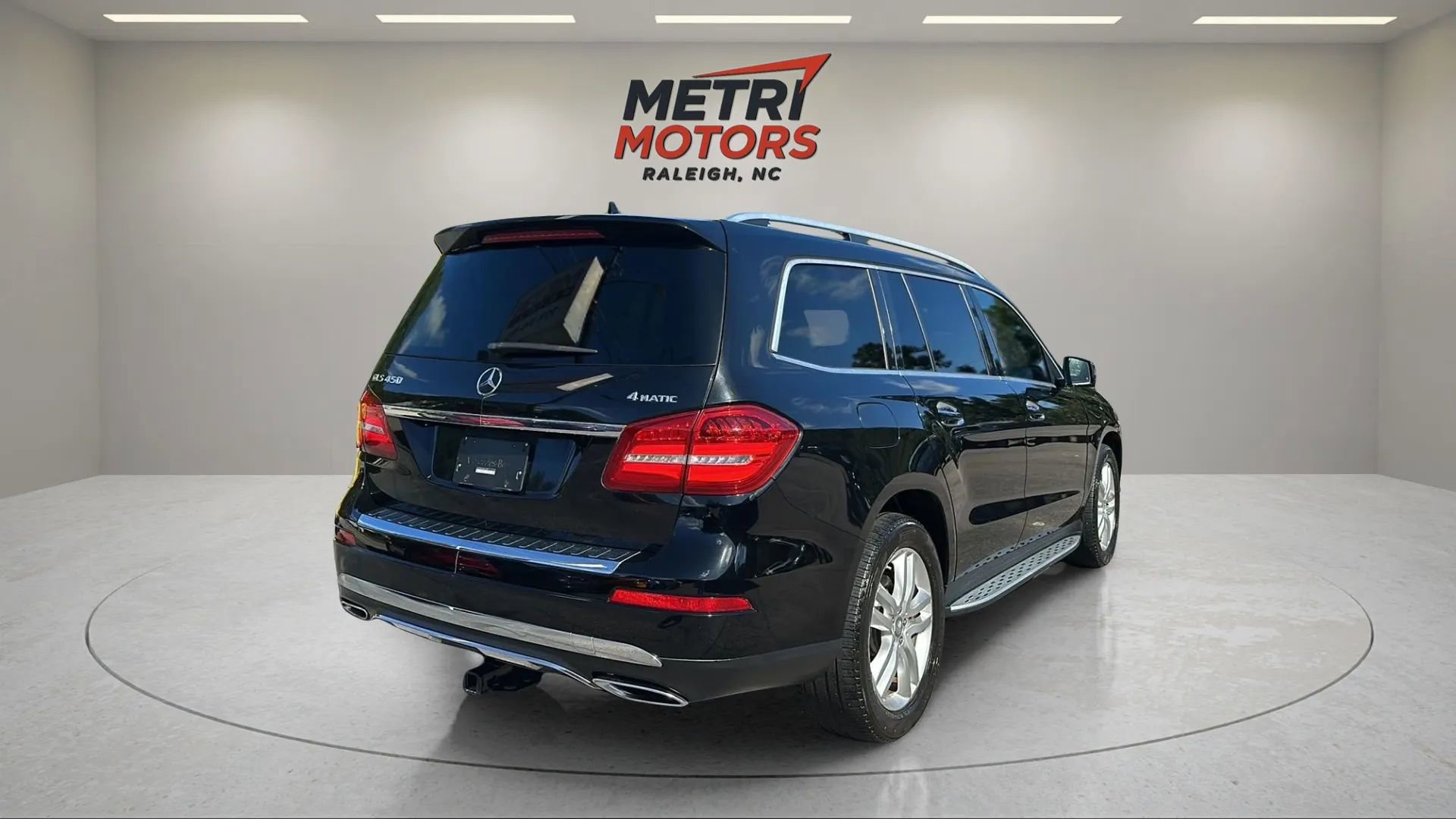 Used 2017 Mercedes-Benz GLS 450 4MATIC image 7