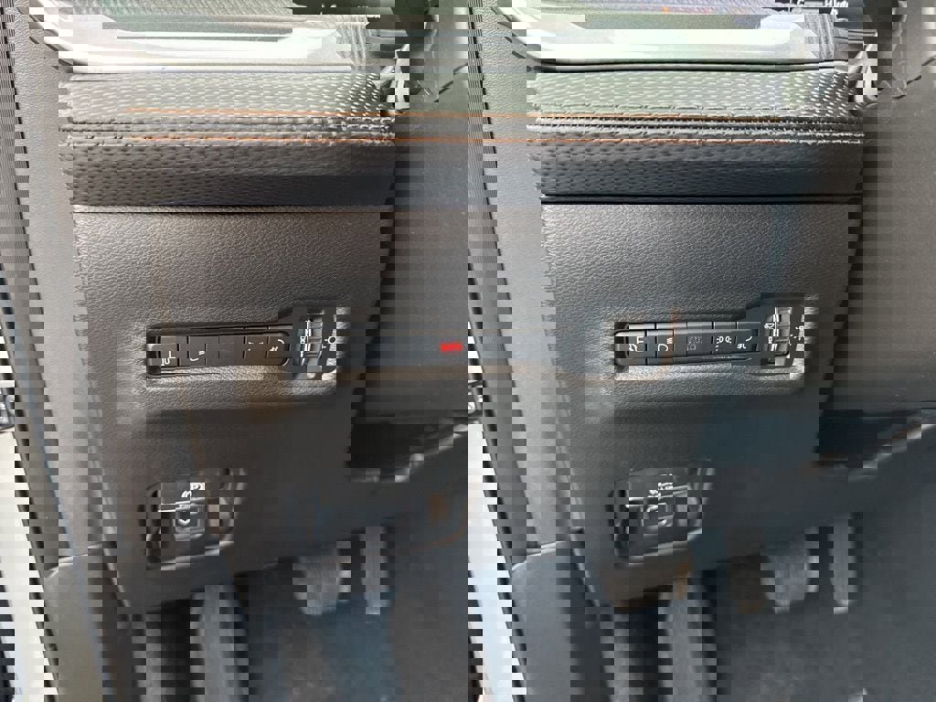 New 2026 Jeep Cherokee Overland image 17