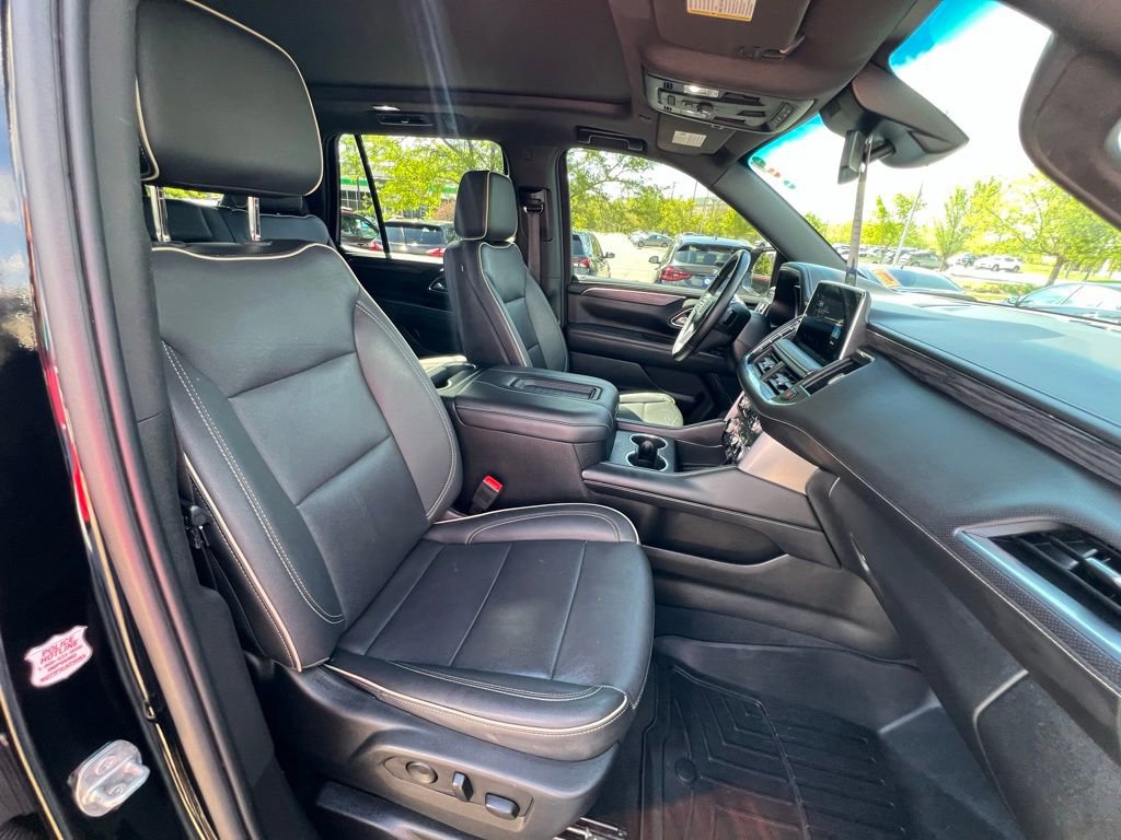 Used 2023 GMC Yukon SLT AWD/4WD image 32