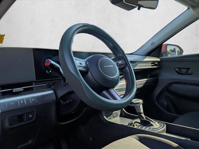 Used 2024 Hyundai Kona SEL FWD image 9