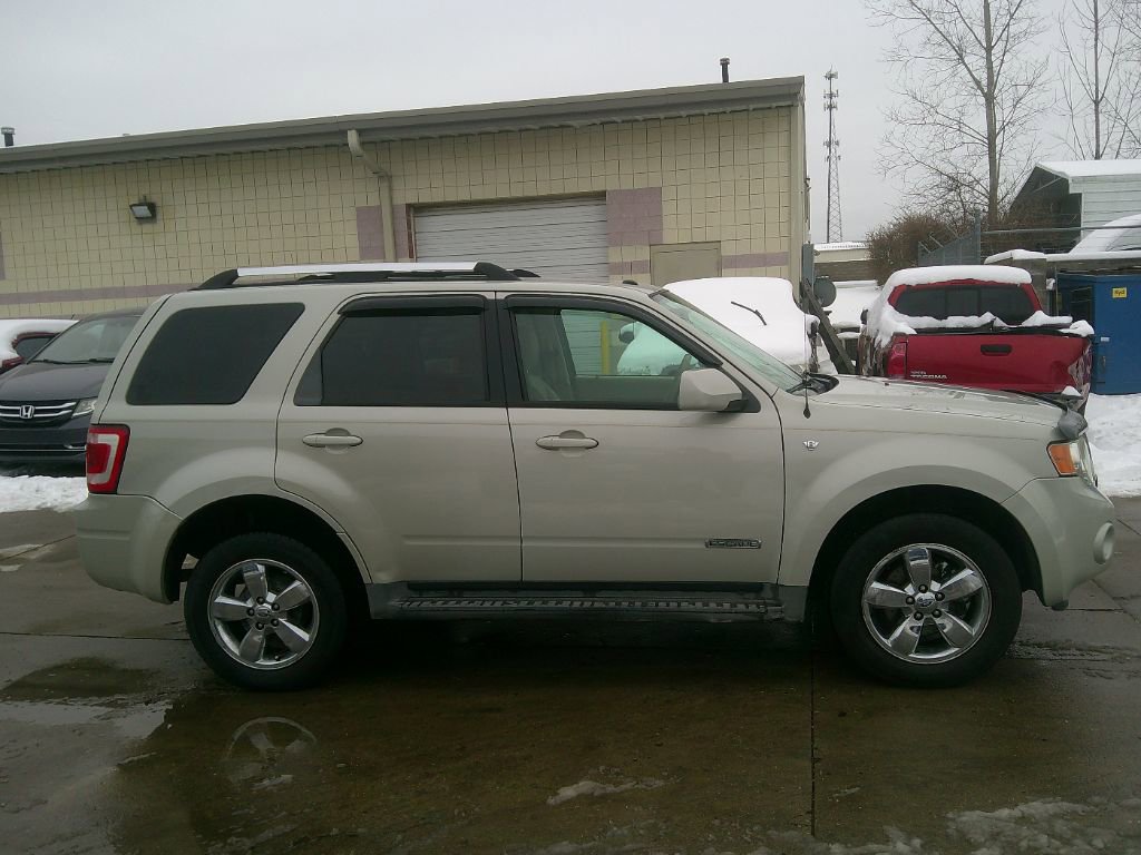Used 2008 Ford Escape Limited image 4