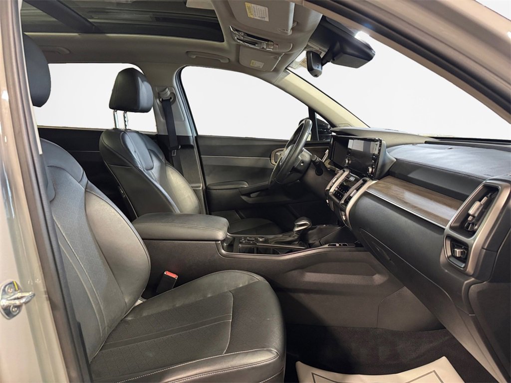 Certified 2023 Kia Sorento X-Line EX image 26