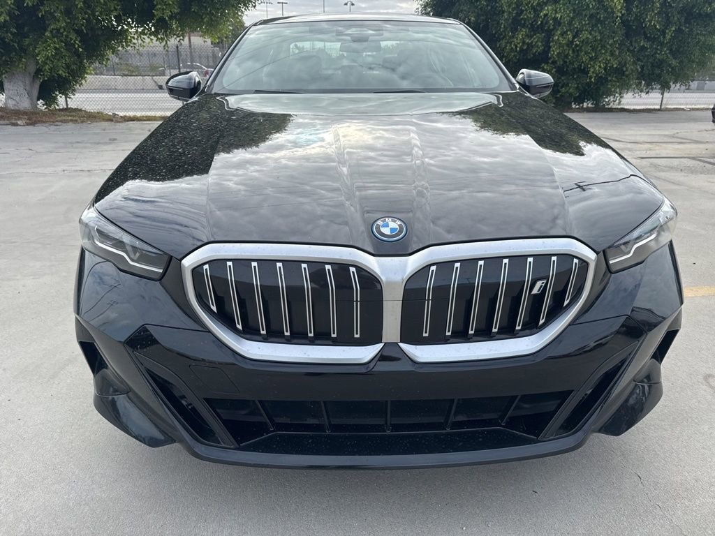 Certified 2024 BMW i5 eDrive40i w/ M Sport Package RWD image 10
