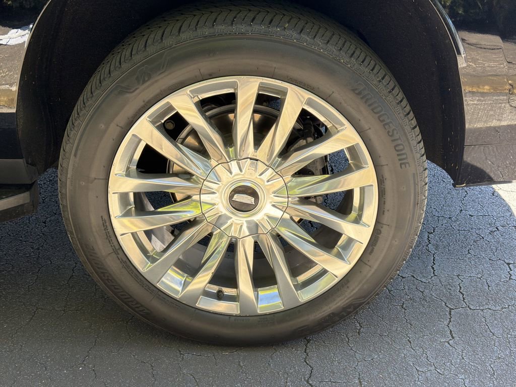 Certified 2021 Cadillac Escalade ESV Premium Luxury image 20