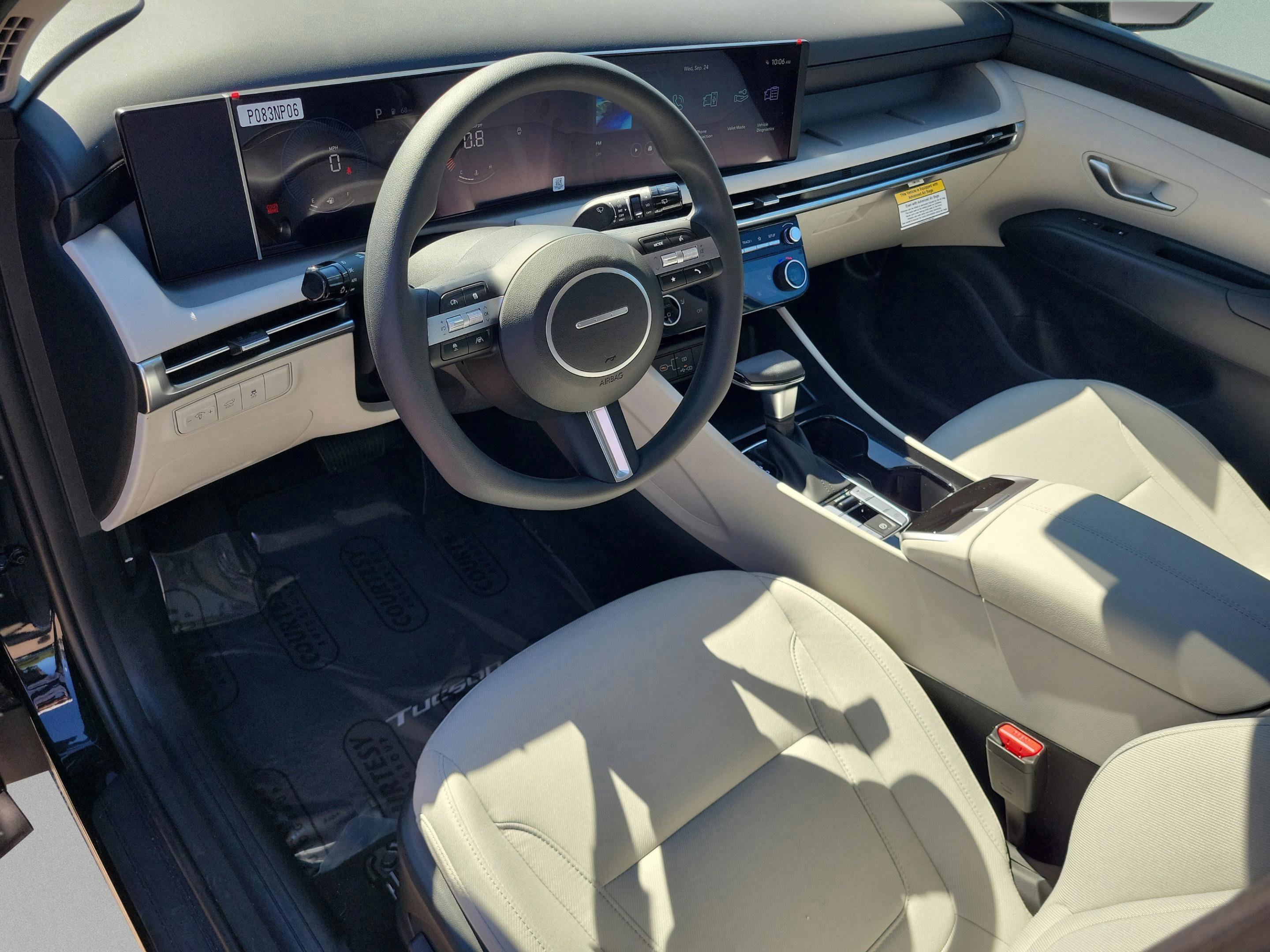 New 2026 Hyundai Tucson SEL image 18