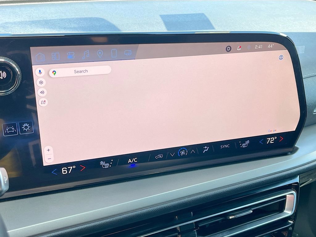 Used 2025 Chevrolet Traverse LT w/ Driver Confidence Package AWD/4WD image 13