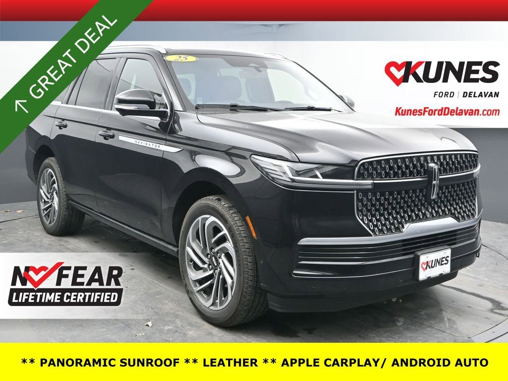 Used 2025 Lincoln Navigator Reserve AWD/4WD image 1