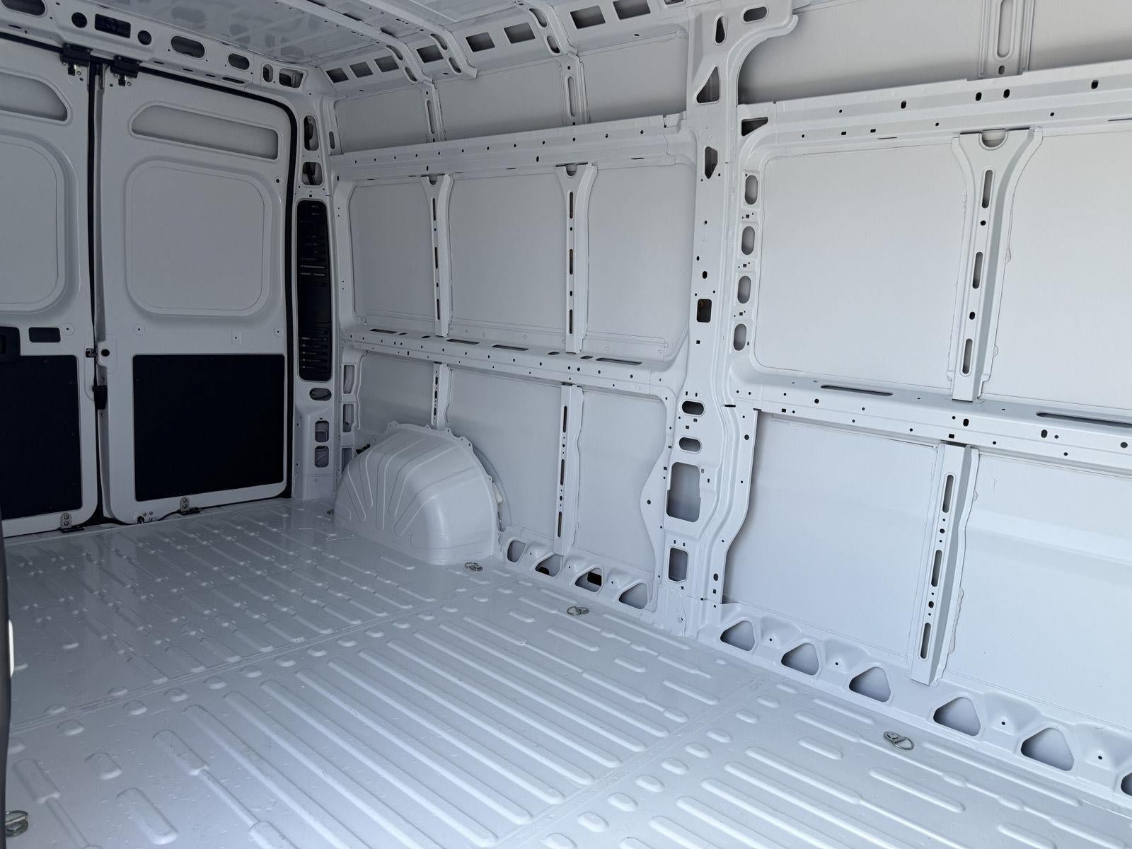 New 2026 RAM ProMaster 2500 w/ Convenience Group FWD image 7