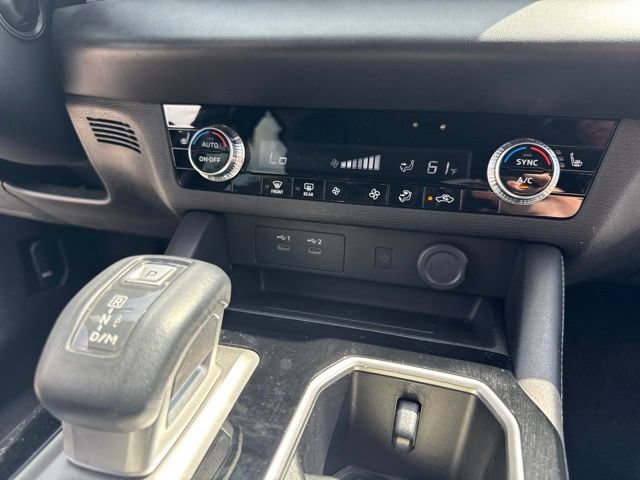 Used 2025 Mitsubishi Outlander SE FWD image 21