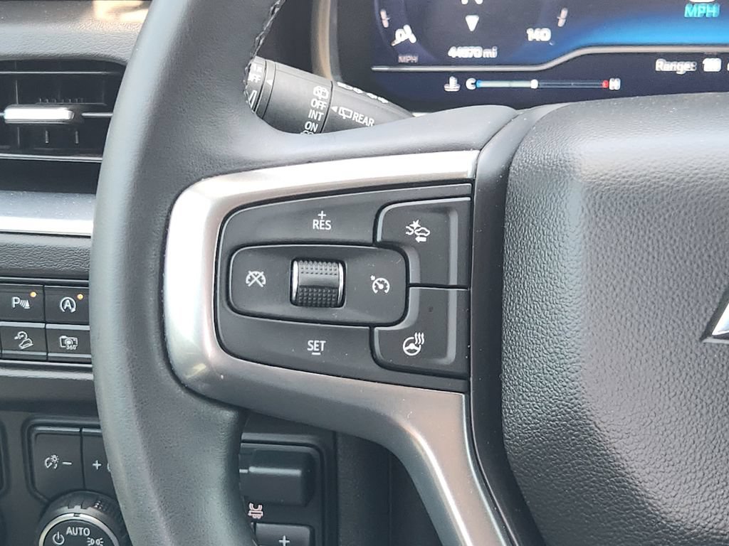 Used 2023 Chevrolet Tahoe Z71 w/ Luxury Package AWD/4WD image 28