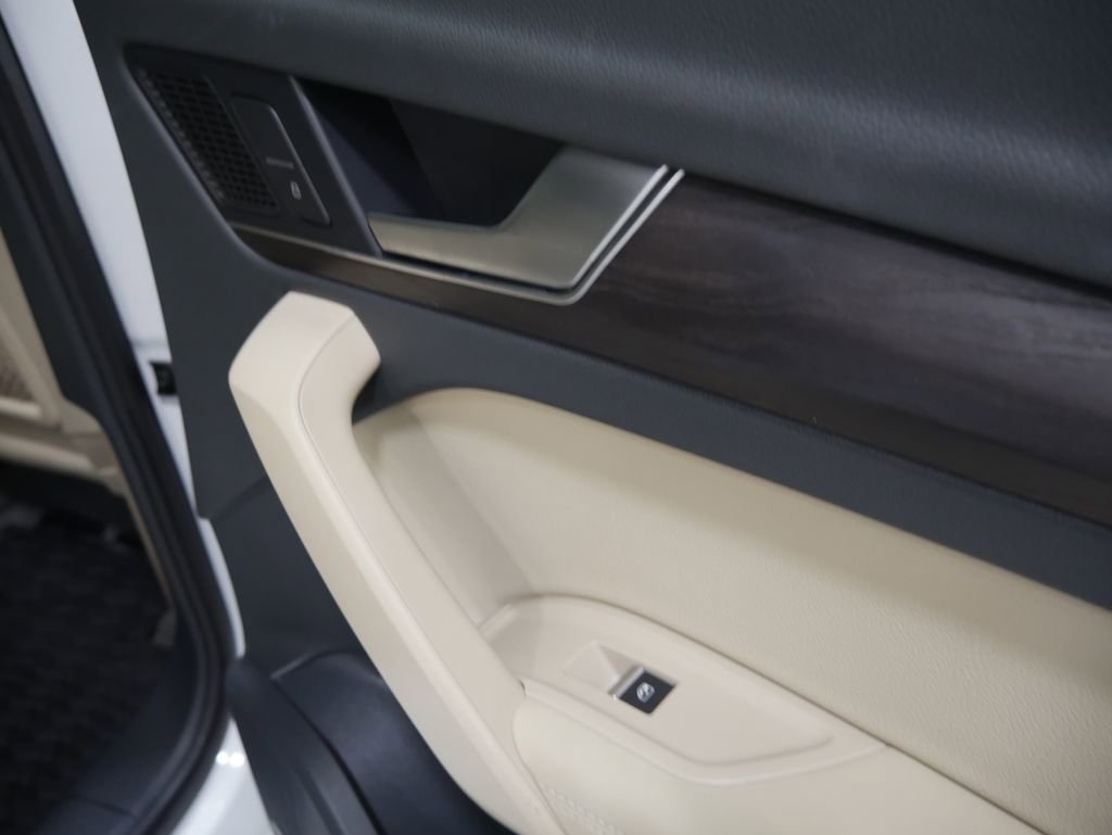 Used 2020 Audi Q5 2.0T Premium Plus w/ Premium Plus Package image 30