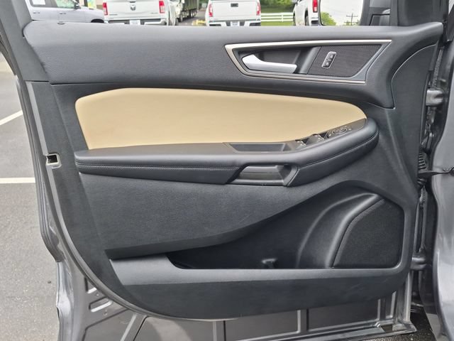 Used 2022 Ford Edge SEL AWD/4WD image 19