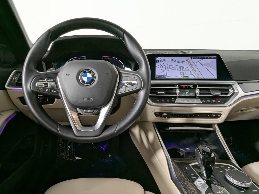 Certified 2022 BMW 330i xDrive Sedan w/ Premium Package 2 AWD/4WD image 21