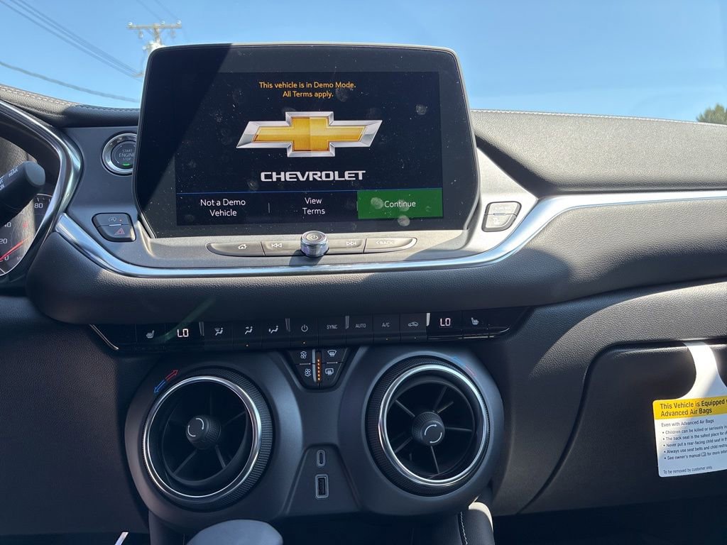 New 2026 Chevrolet Blazer LT w/ Convenience Package AWD/4WD image 15