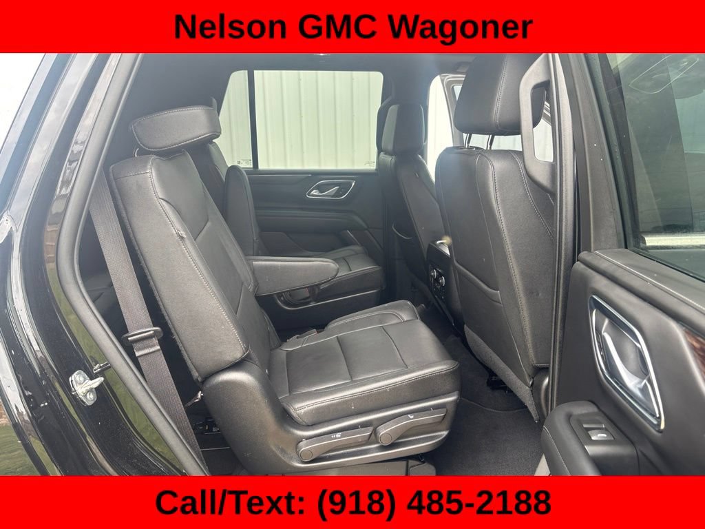 Used 2022 Chevrolet Tahoe LT w/ Luxury Package AWD/4WD image 16