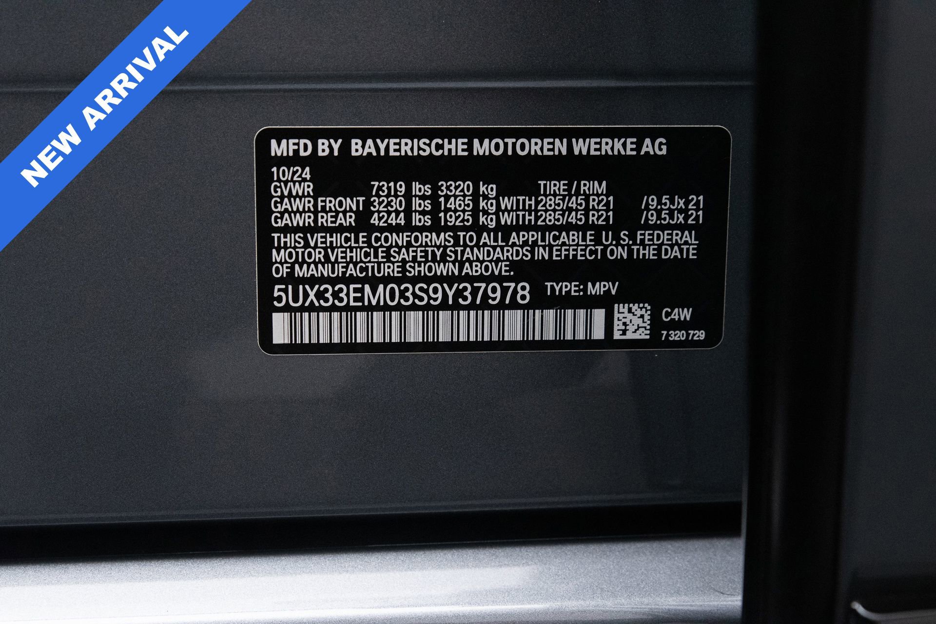 Used 2025 BMW X7 M60i w/ Executive Package image 26