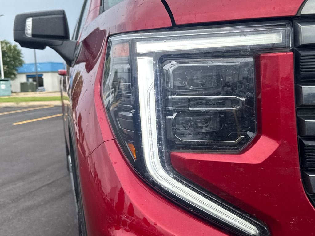 Used 2023 GMC Sierra 1500 AT4 w/ Technology Package AWD/4WD image 13