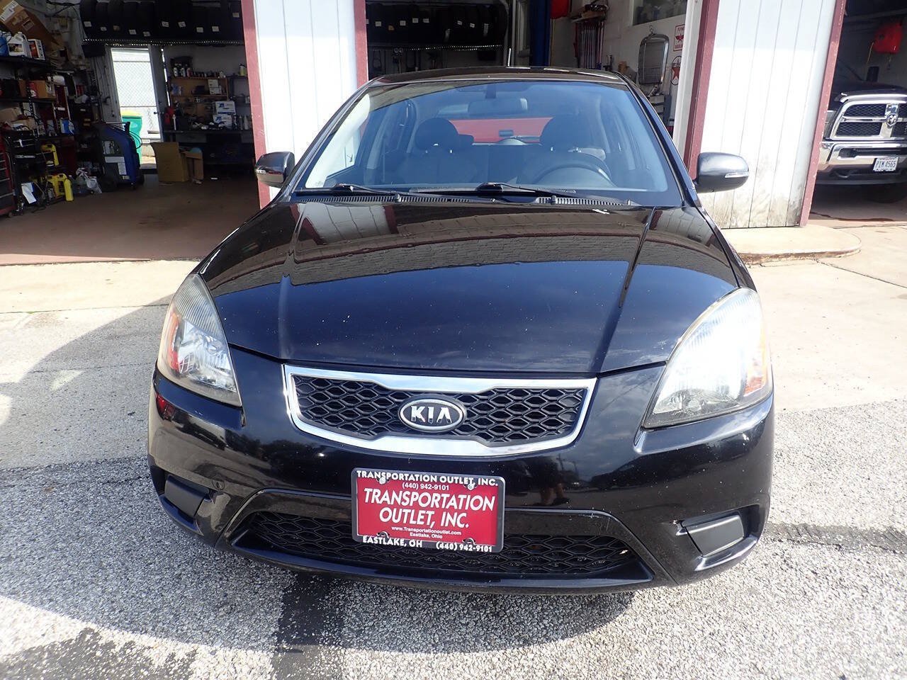 Used 2011 Kia Rio5 w/ Value Pkg FWD image 3