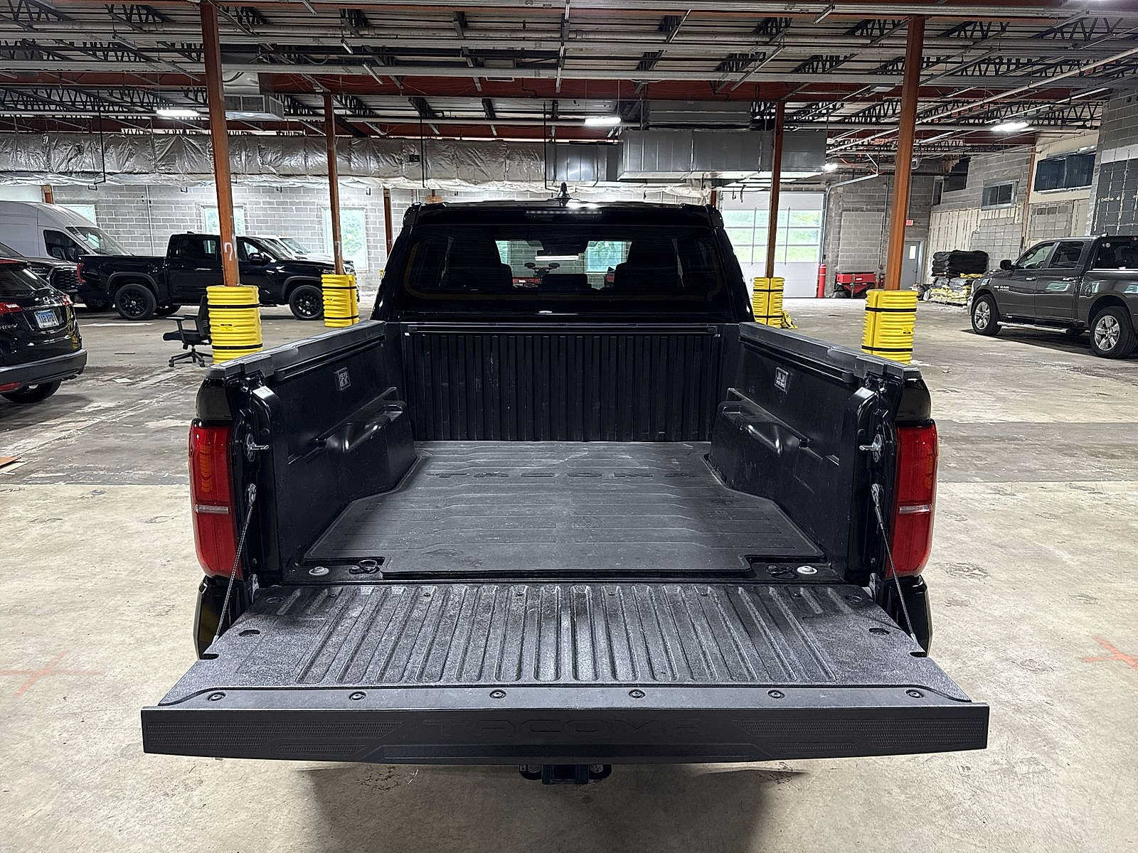 Used 2024 Toyota Tacoma TRD Off-Road AWD/4WD image 11