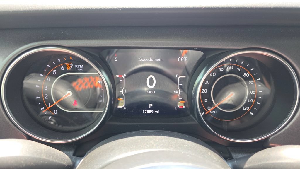 Used 2023 Jeep Gladiator Mojave w/ Cold Weather Group AWD/4WD image 17