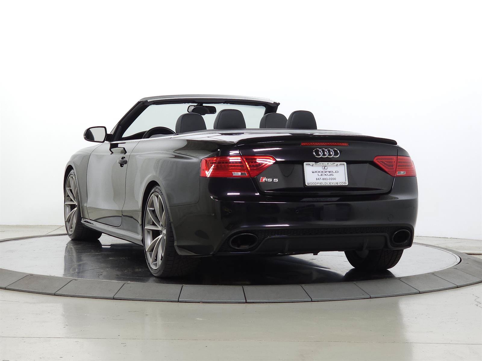 Used 2015 Audi RS 5 Cabriolet w/ Black Optic Plus Package AWD/4WD image 5