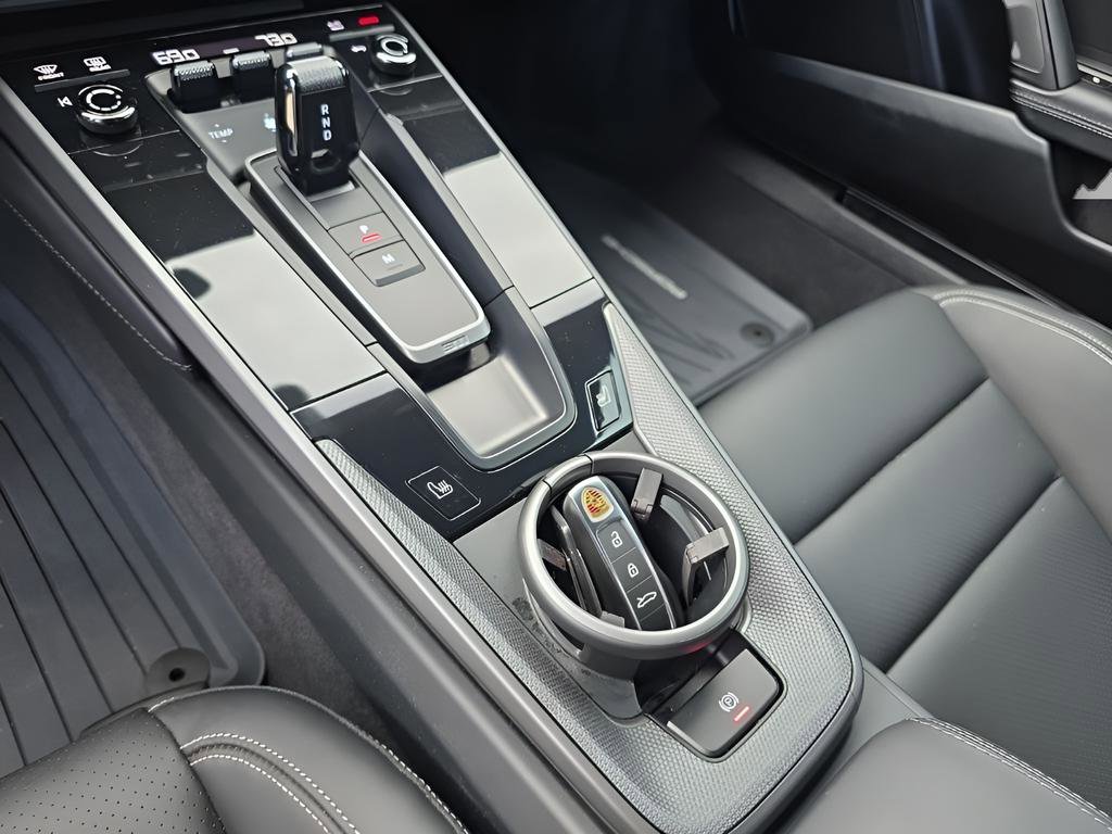 Used 2023 Porsche 911 Carrera 4S image 34