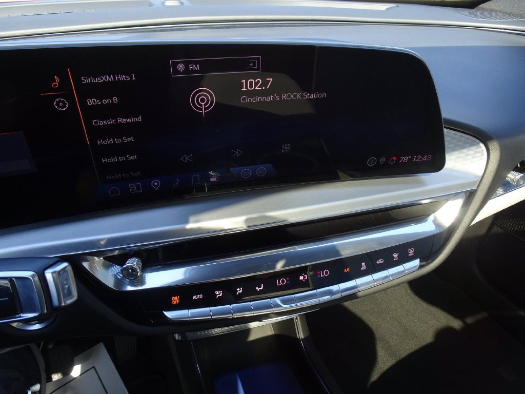 Used 2024 Cadillac Lyriq Sport RWD image 17