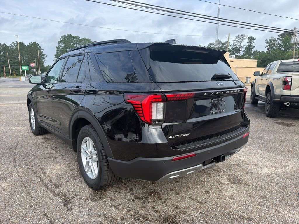 New 2026 Ford Explorer Active w/ Active Comfort Package RWD image 8