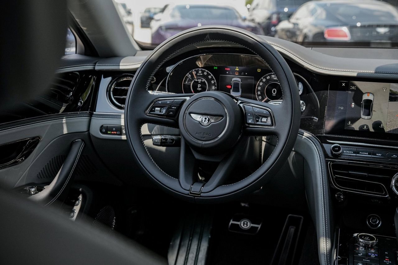 New 2025 Bentley Flying Spur Plug-In Hybrid AWD/4WD image 35