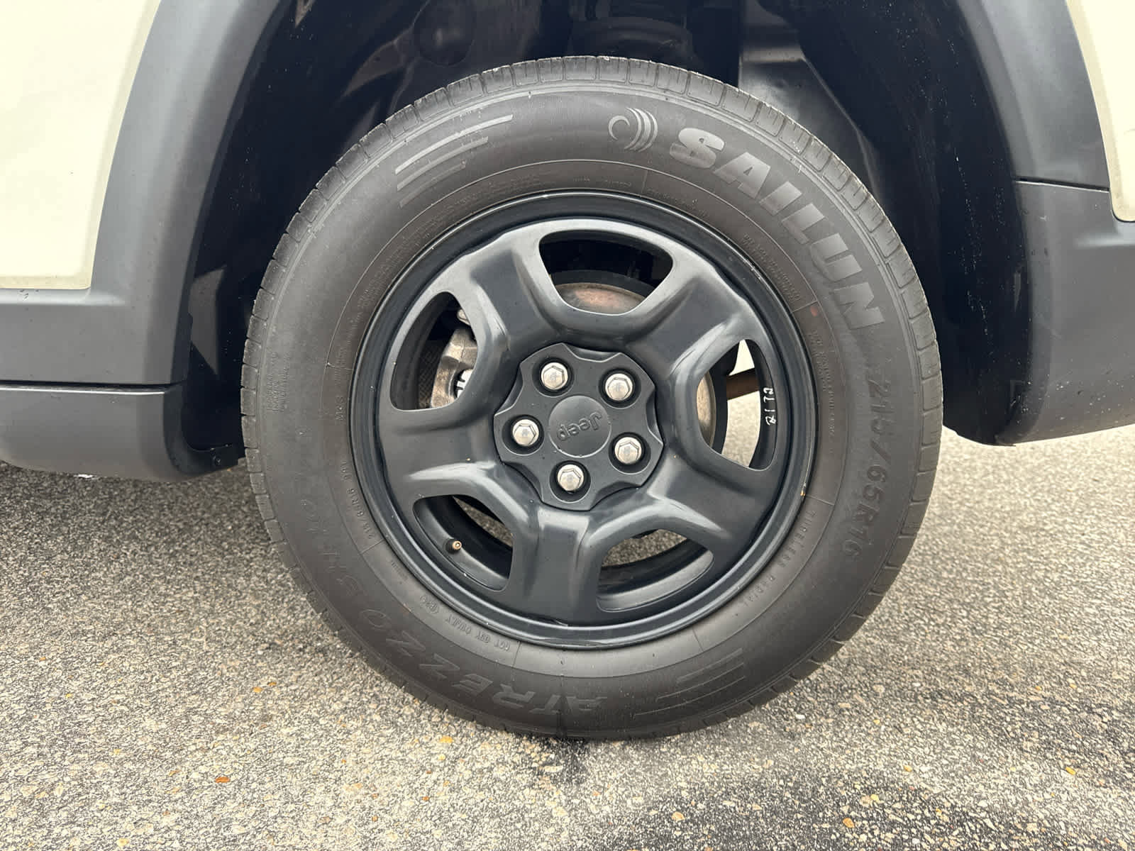 Used 2020 Jeep Compass Sport image 31