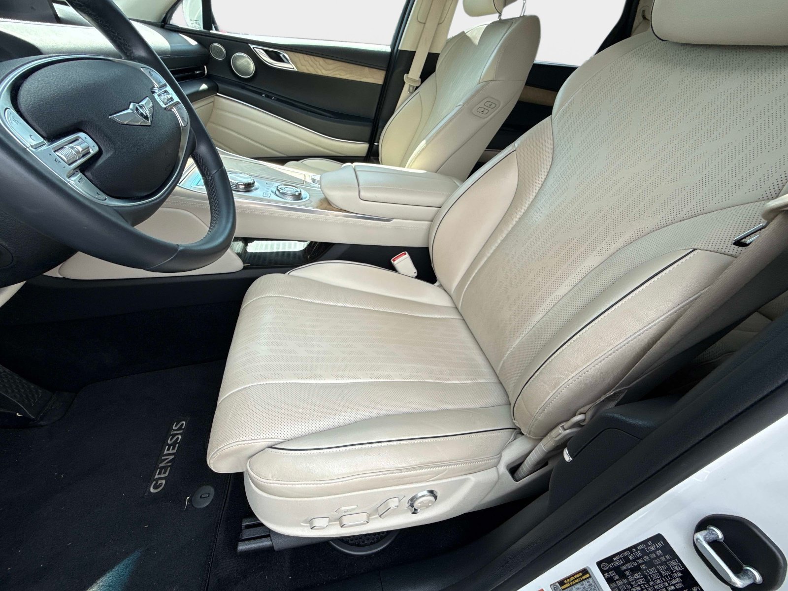 Certified 2024 Genesis GV80 2.5T w/ Prestige Package AWD/4WD image 4