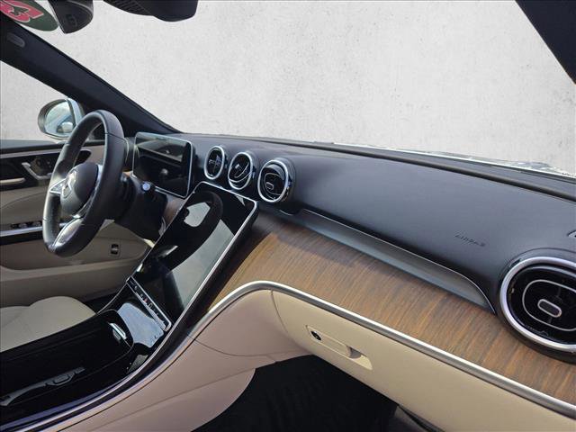 Used 2025 Mercedes-Benz C 300 Sedan image 21