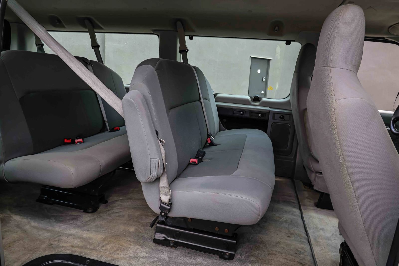 Used 2013 Ford E-350 and Econoline 350 XLT image 19
