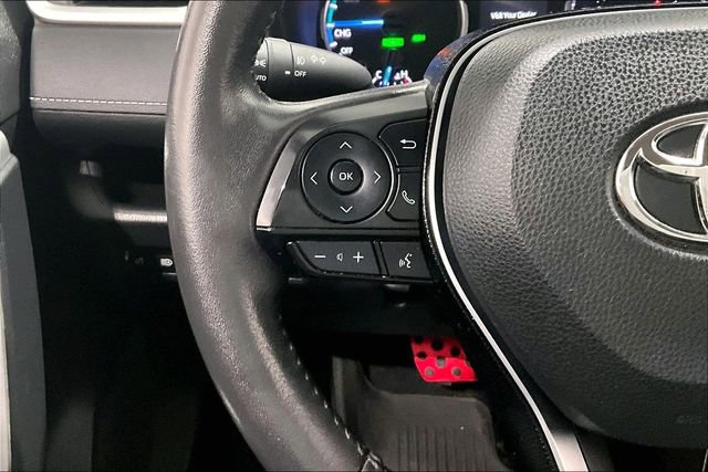 Used 2021 Toyota RAV4 XLE w/ XLE Grade Weather Package image 11