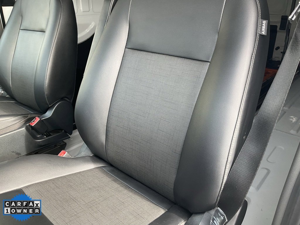 Used 2022 Ford E-Transit Medium Roof image 18