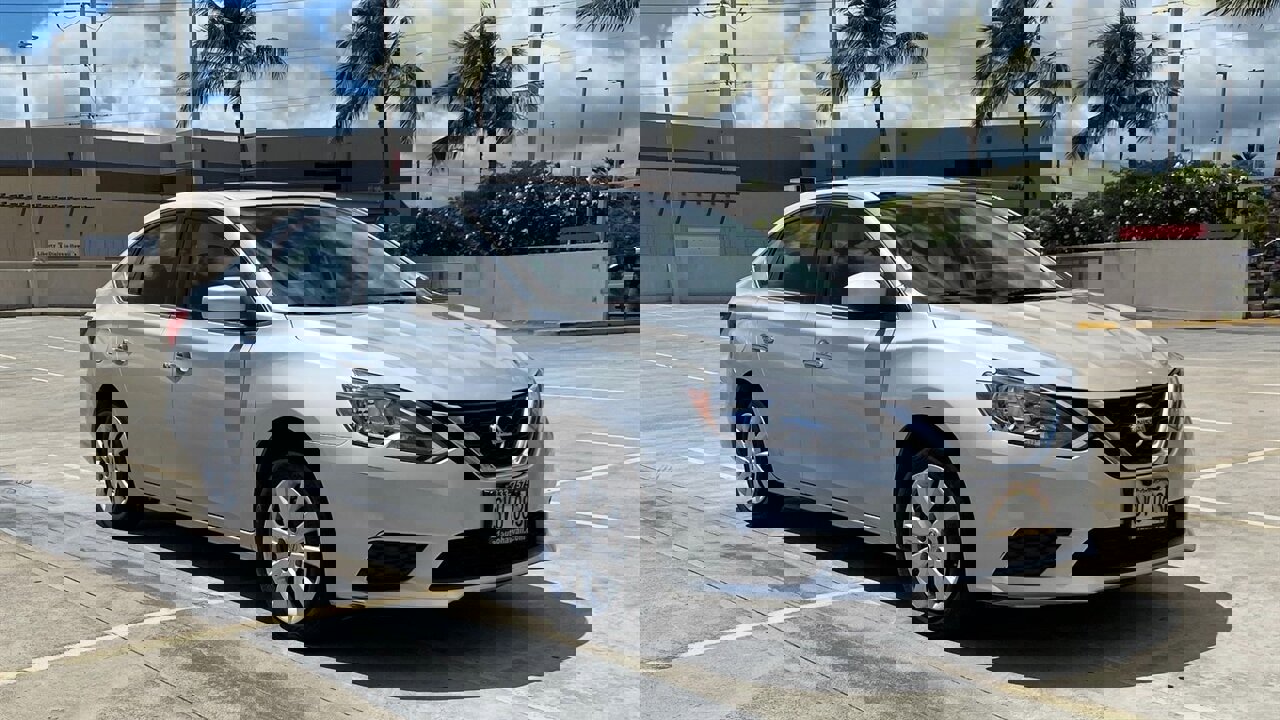 Used 2016 Nissan Sentra SV image 3