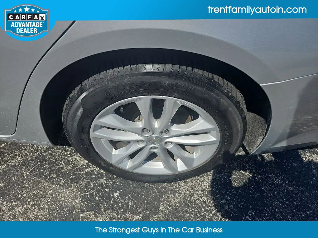 Used 2017 Chevrolet Malibu LT w/ Leather Package image 48