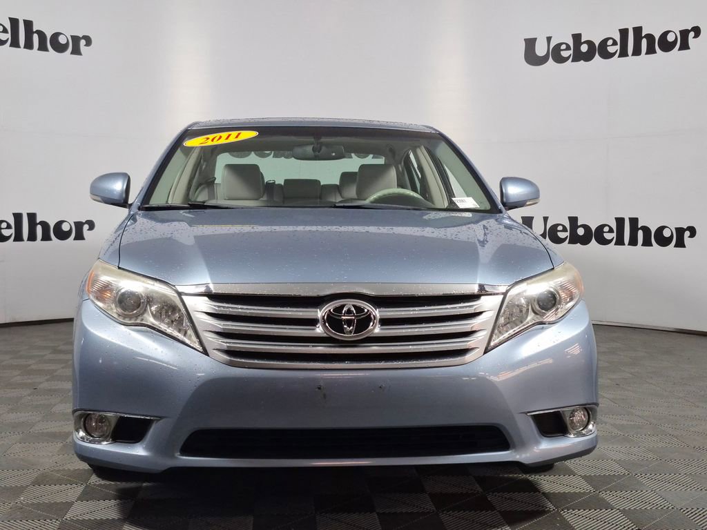 Used 2011 Toyota Avalon FWD image 2
