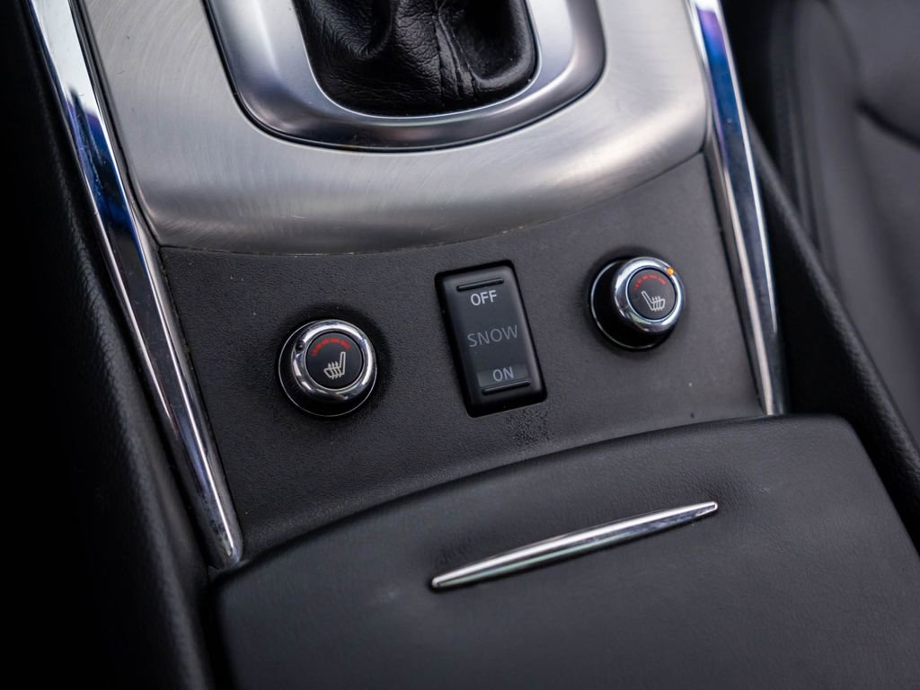 Used 2015 INFINITI Q60 AWD Coupe w/ Premium Package image 22