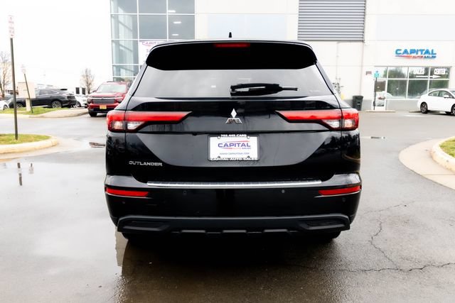 Used 2022 Mitsubishi Outlander ES AWD/4WD image 11