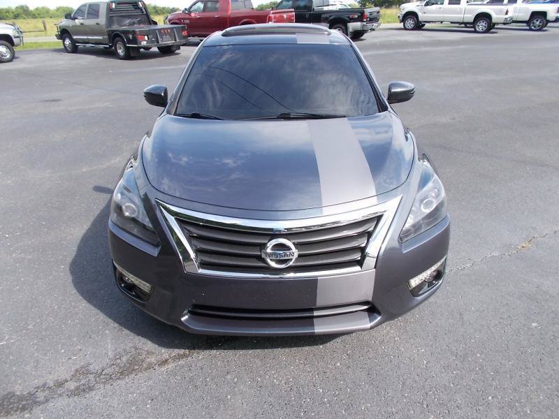 Used 2013 Nissan Altima 3.5 SL w/ Technology Pkg FWD image 9