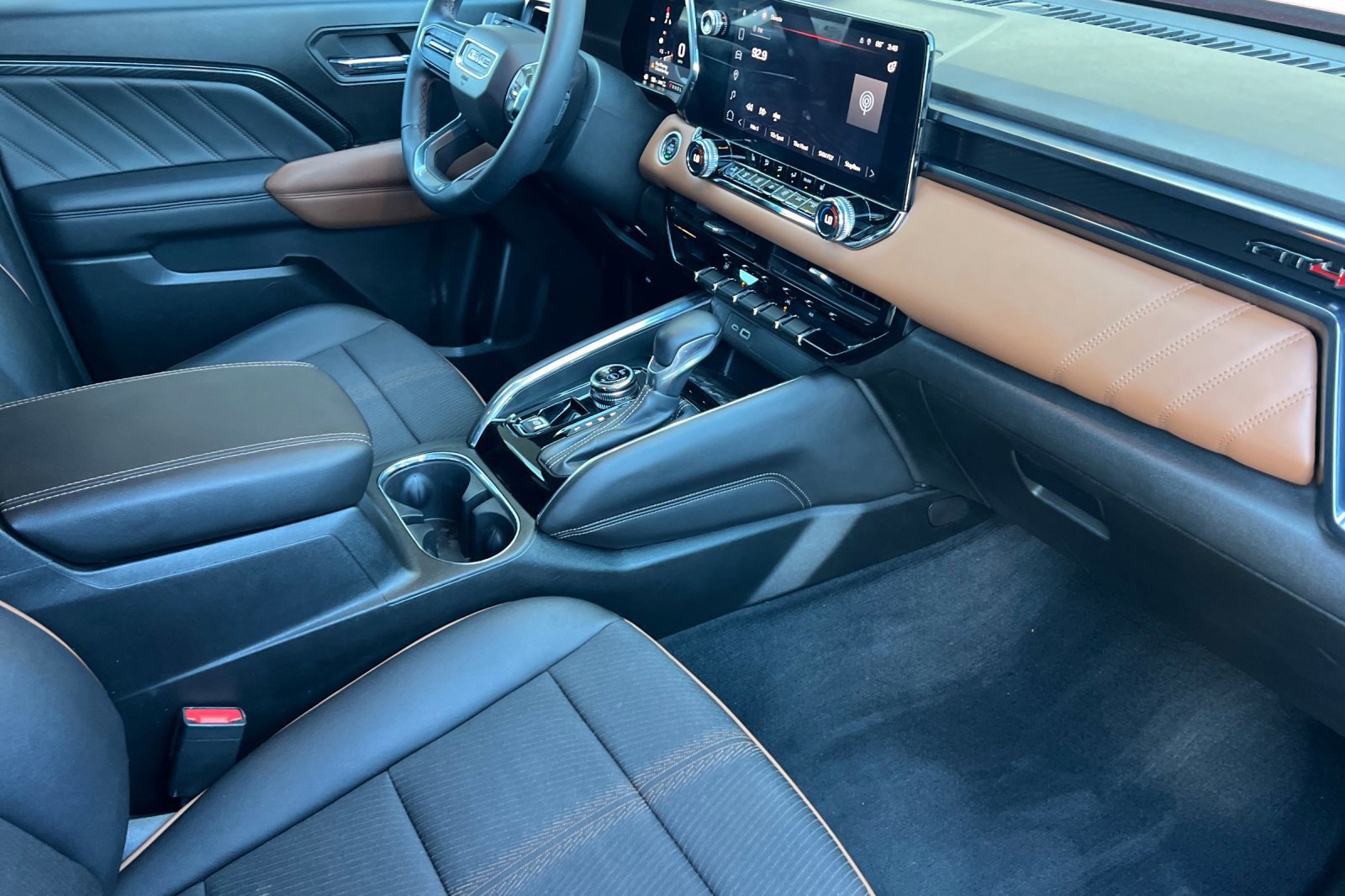 Certified 2023 GMC Canyon AT4 image 15