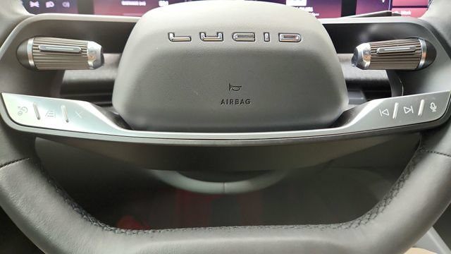 Used 2025 Lucid Air Pure RWD image 53