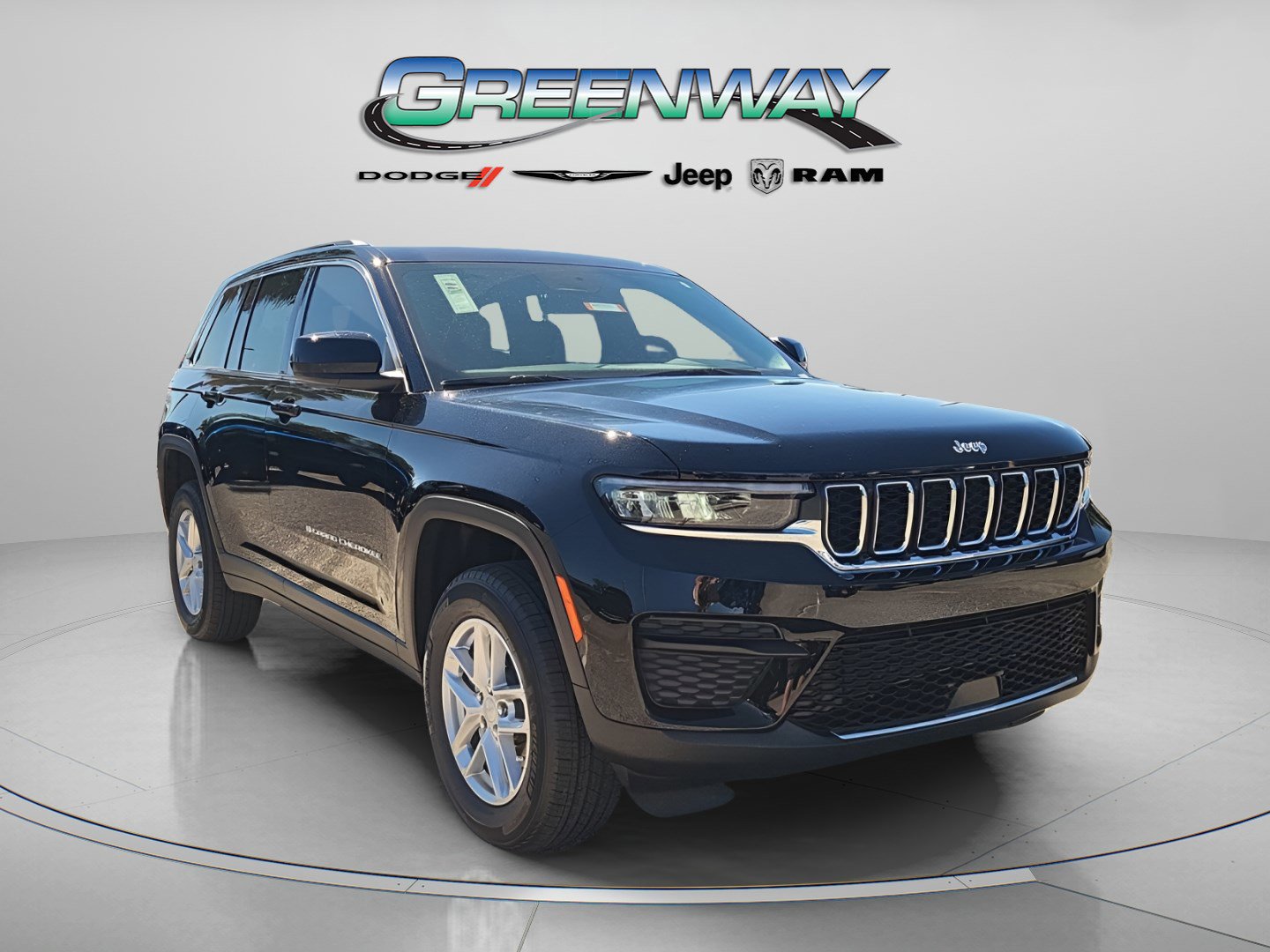 New 2025 Jeep Grand Cherokee Laredo X image 1