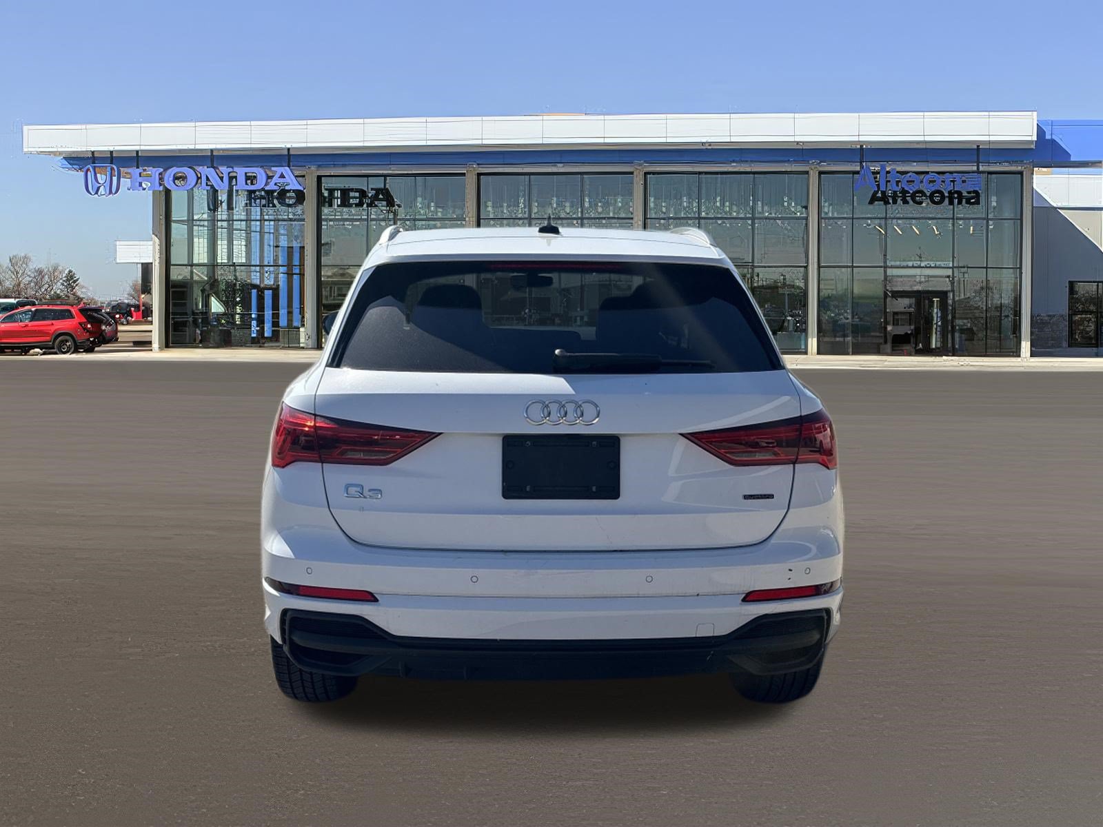 Used 2025 Audi Q3 2.0T Premium AWD/4WD image 4