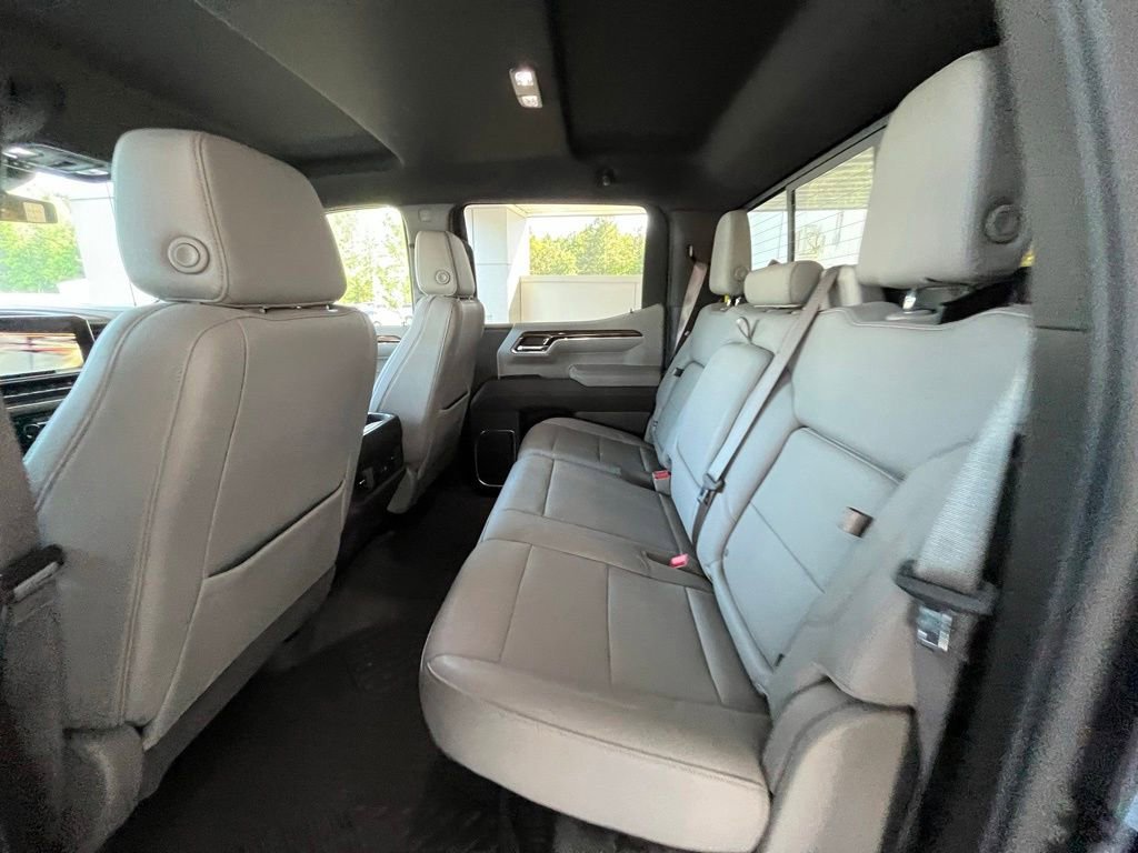 Used 2024 Chevrolet Silverado 1500 RST AWD/4WD image 11