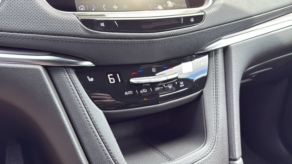 New 2026 Cadillac XT5 Luxury w/ LPO, Floor Liner Package AWD/4WD image 24
