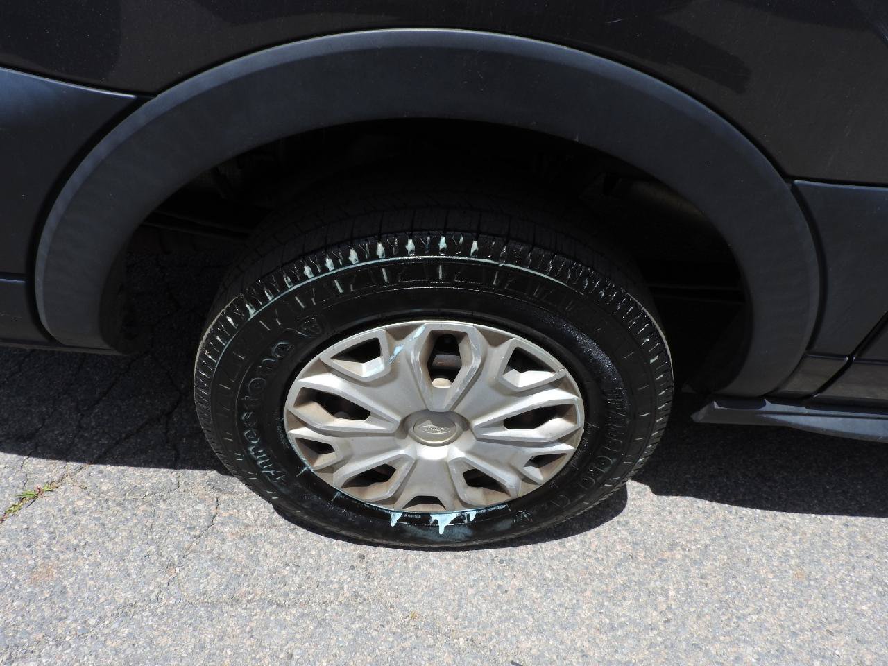 Used 2019 Ford Transit 250 130 Low Roof RWD image 13